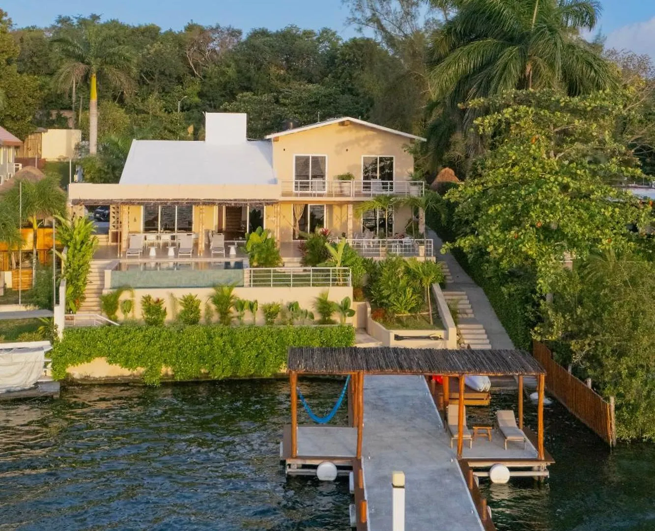 Casa Sol Y Luna - Beautiful Sunrises And Infinity Pool Bacalar